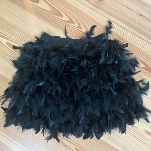 Brand new never worn feather skirt women’s small